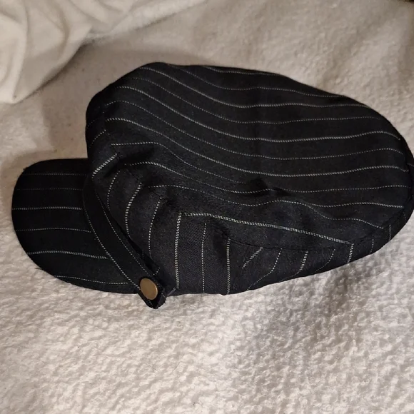 D&Y Black Pinstripe Hat - Picture 4 of 4